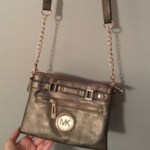 Cross body