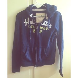 Comfortable Navy Blue Hollister Sweatshirt