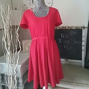 New Pretty RED PLEATED DRESS Women's LARGE