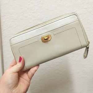 Coach Off White Wallet