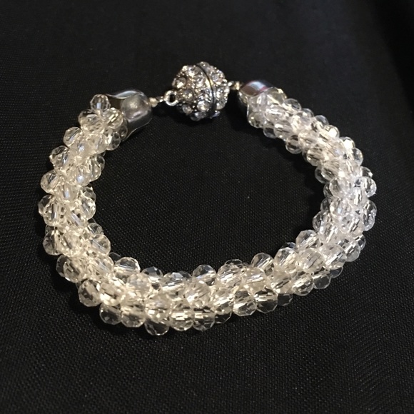 Crystal magnetic bracelet