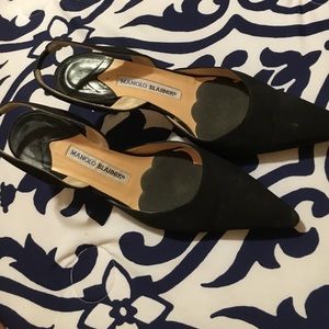 HOST PICK 🌟Manolo Blahnik Black Pointed Toe Heels