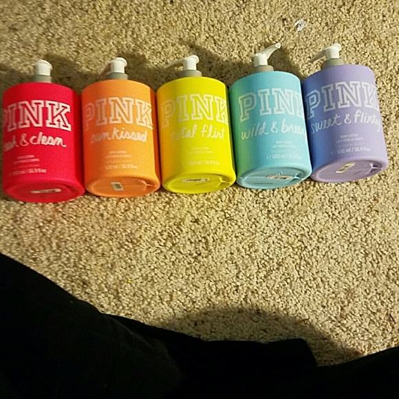 Vs PINK body lotion
