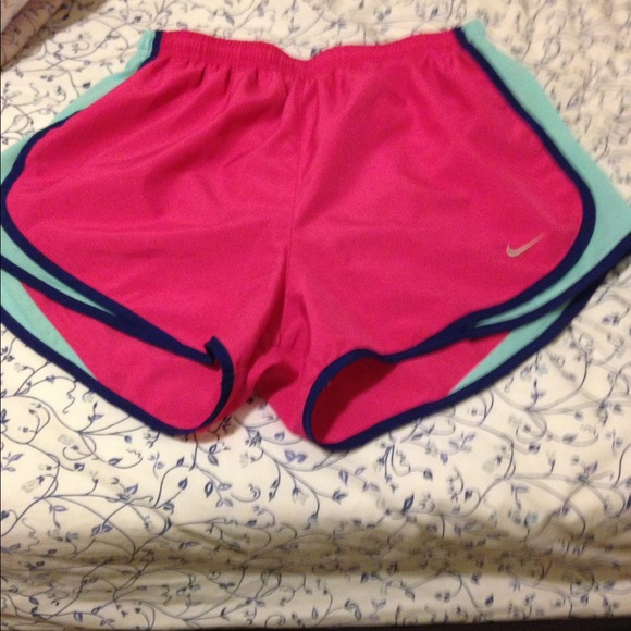 Nike tempo shorts
