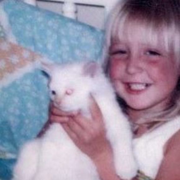 Meet your Posher, Paige - Picture 1 of 1