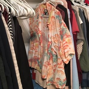 Hawaiian button up 🌺