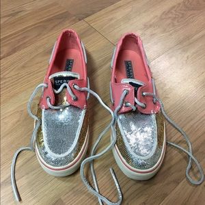 Women's sperrys size 6 1/2. Great condition!