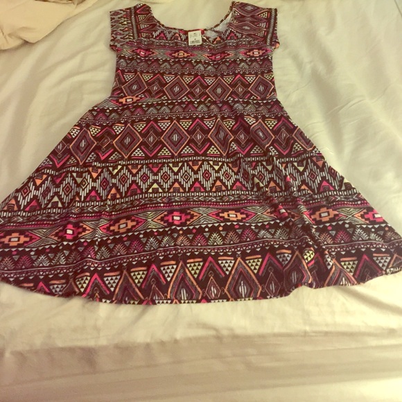 WET SEAL SUPER SOFT TRIBAL DRESS