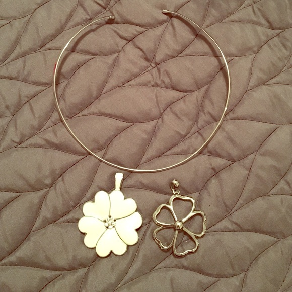 Silver collar necklace with two flower pendants