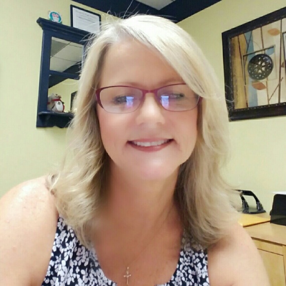 Meet your Posher, Tempie - Picture 1 of 1