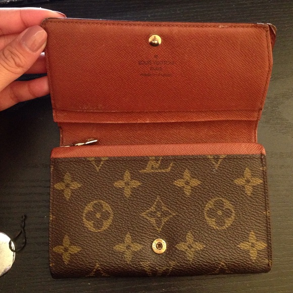 Vintage Louis Vuitton Wallet - Picture 2 of 4