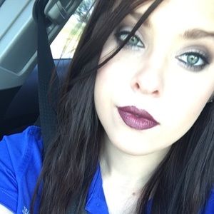Meet your Posher, Briana