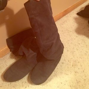 Stylish light weight boots!