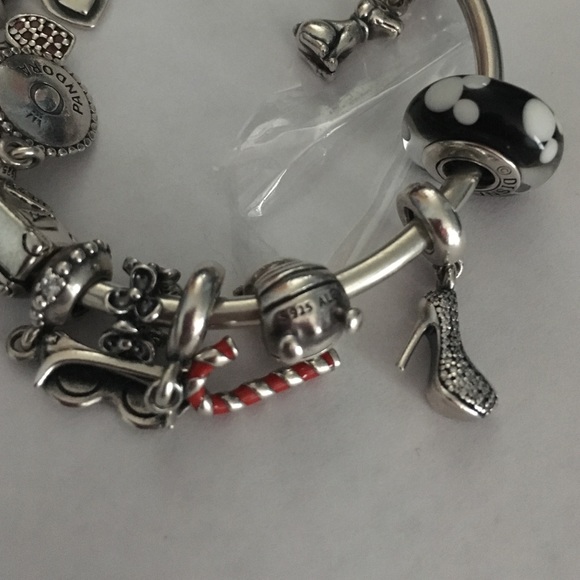 SOLD❌Queen bee Pandora charm - Picture 3 of 4