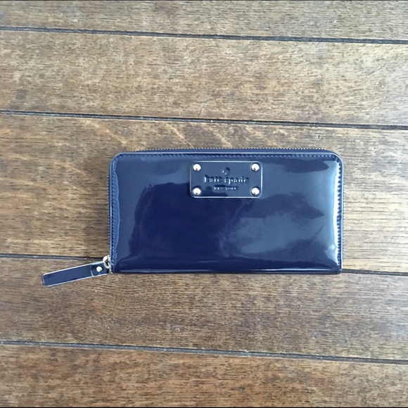 Navy Kate Spade 'Lacey' wallet