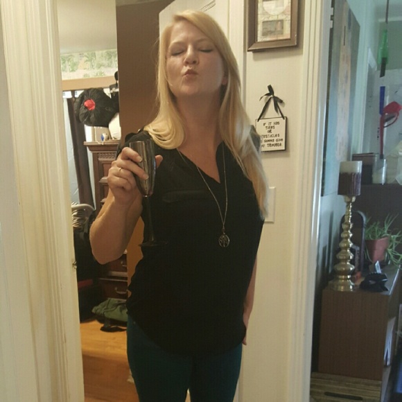 Meet your Posher, Shayla - Picture 2 of 3