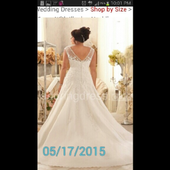 Authentic Julietta wedding gown - Picture 2 of 4