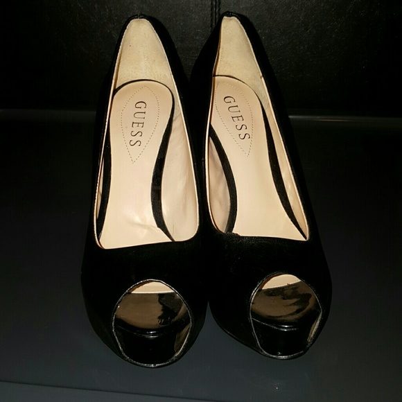 Guess Peep toe heels