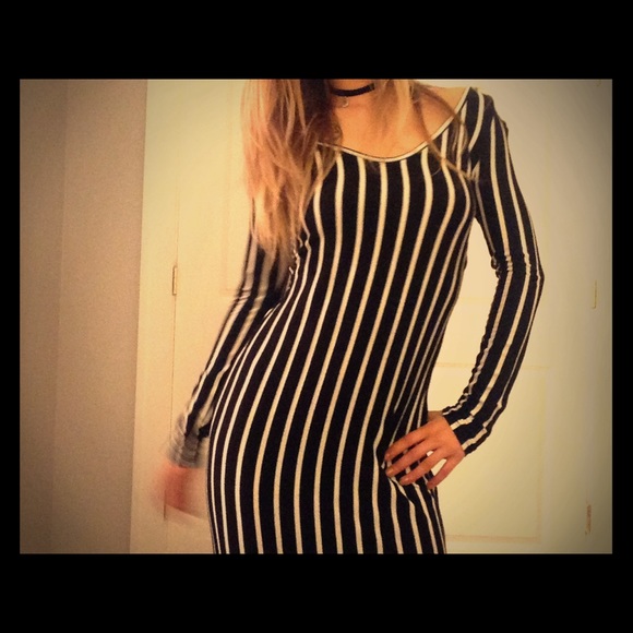 Hot backless maxi dress