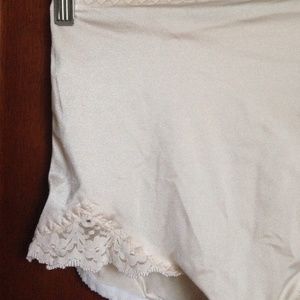 RETRO CHIC! High waisted panties/shapewear