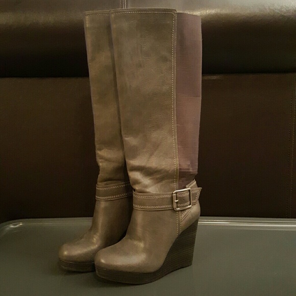 Grey wedge boots