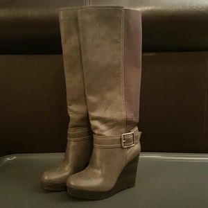 Grey wedge boots