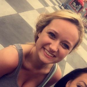 Meet your Posher, Monica