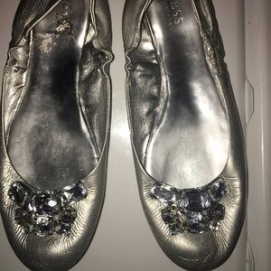 Guess flats Silver with stones adorable!!