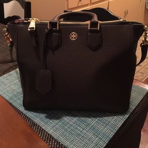 Tory burch Robinson pebbled tote (dark walnut)