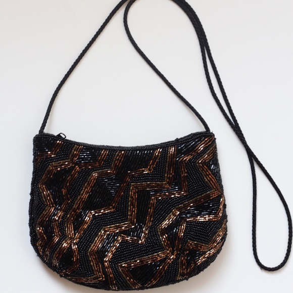 Blk & Gld sequins purse