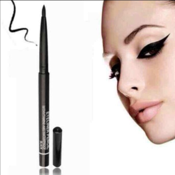 3 Mac Retractable Waterproof Eyeliners