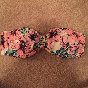 VS Pink: Swim top