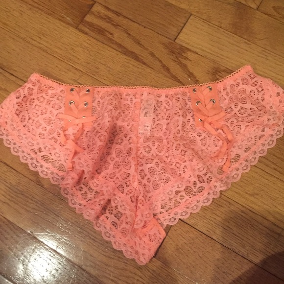 Victoria's Secret Other - 🛍VS Dream Angels Lace-Up Shorts in Peach!