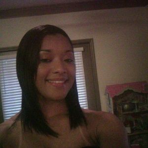 Meet your Posher, Araina