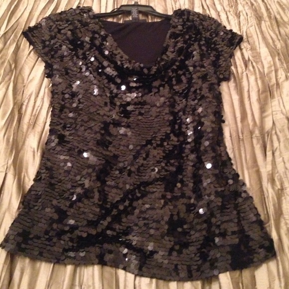Black sequins cow neck, below waistline, dazzling