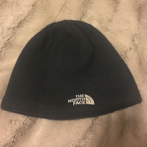 The North Face beanie, unisex!