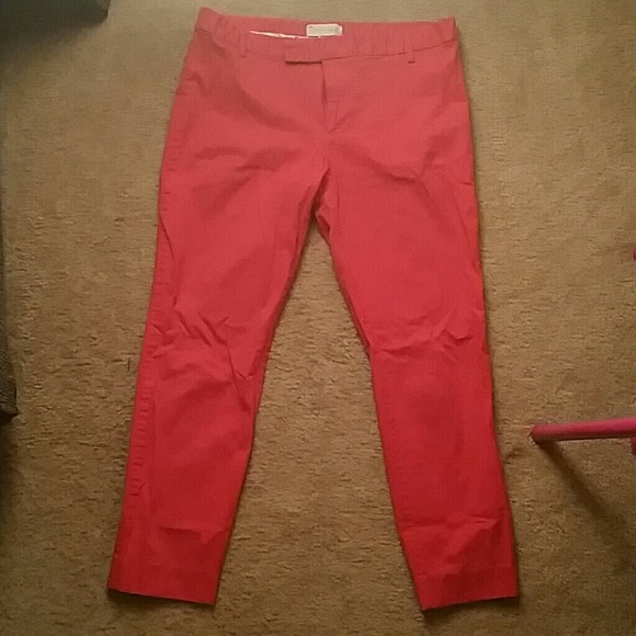 The Gap red capris