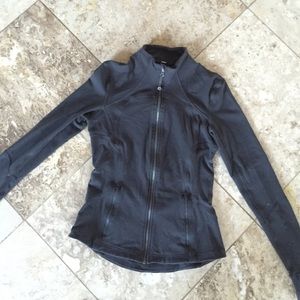 Size 6 lulu jacket