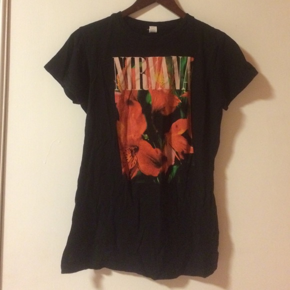 Nirvana tee