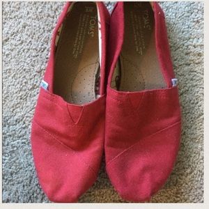 Red TOMS