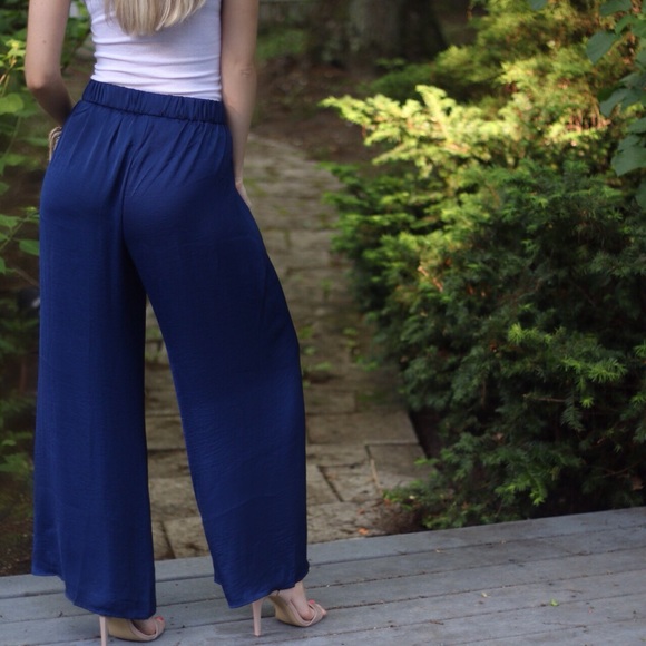 SoldOut11thStreet - Picture 3 of 4