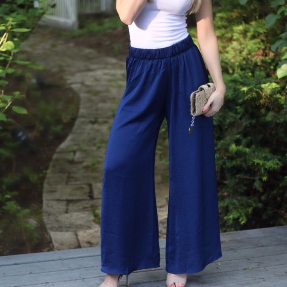 SoldOut11thStreet - Picture 2 of 4