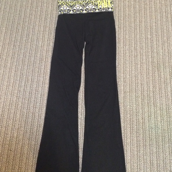 Victoria's Secret PINK black yogas