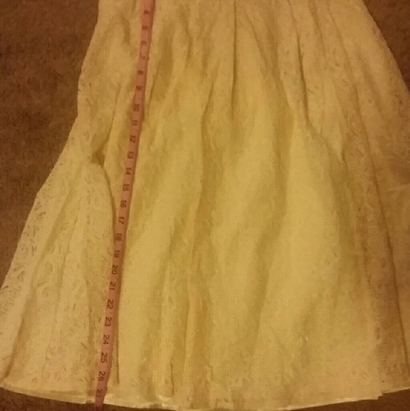 ❌SOLD ❌ 💙Full lace skirt💙 - Picture 2 of 4