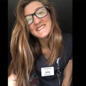 Meet your Posher, Abigail