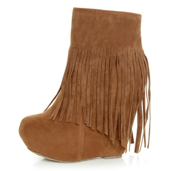 Fringe Wedges