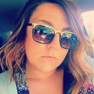 Meet your Posher, Sara rae