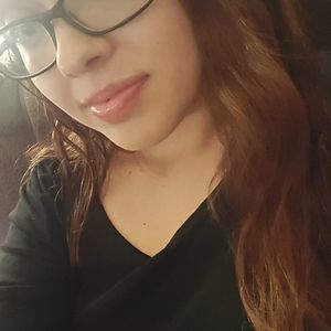 Meet your Posher, Lorena