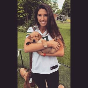 Meet your Posher, Mikayla