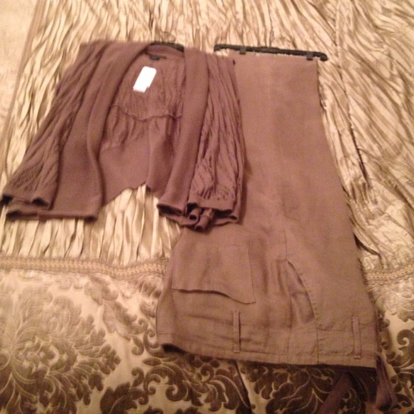 Linen pants with the swing vest sweater, khaki